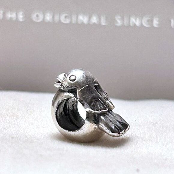 Trollbeads Jewelry - TROLLBEADS Retired Sparrow Silver Bead LAA 925S NEW! Rare Find & Great Price